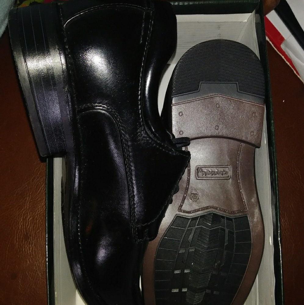 BOYS DRESS SHOES